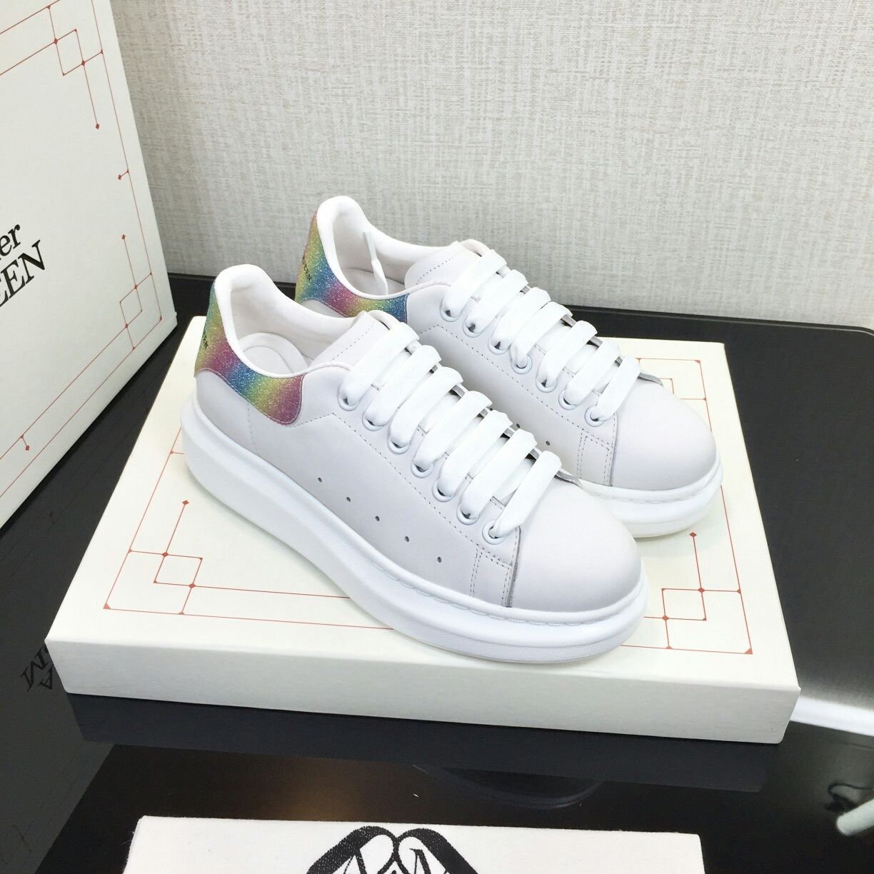 バラ模様 スケートボードデッキ ブランドブランドDo By Heart BLVD