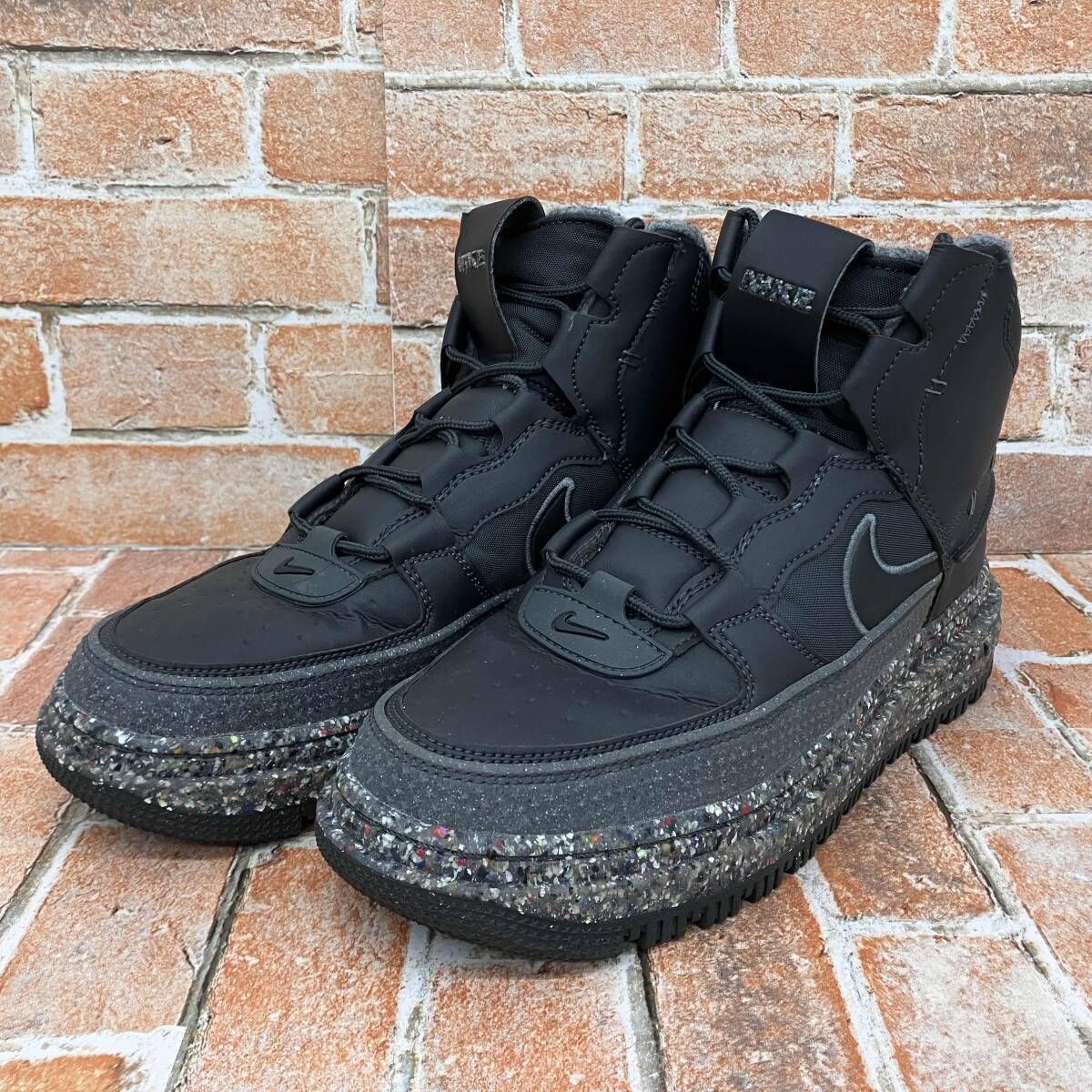 NIKE ナイキ スニーカー NIKE DD0747-001 サイズ26.5㎝