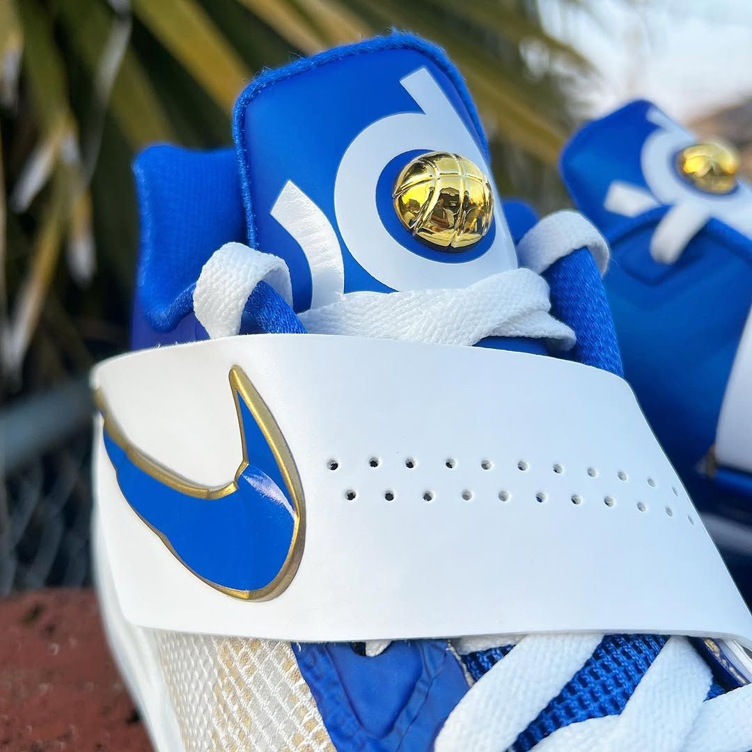 NIKE KD 4 'THE REAL MVP' ナイキ ケーディ 4 ケビン デュラント NIKE KD 4 'THE REAL MVP' ナイキ ケーディ 4 ケビン デュラント