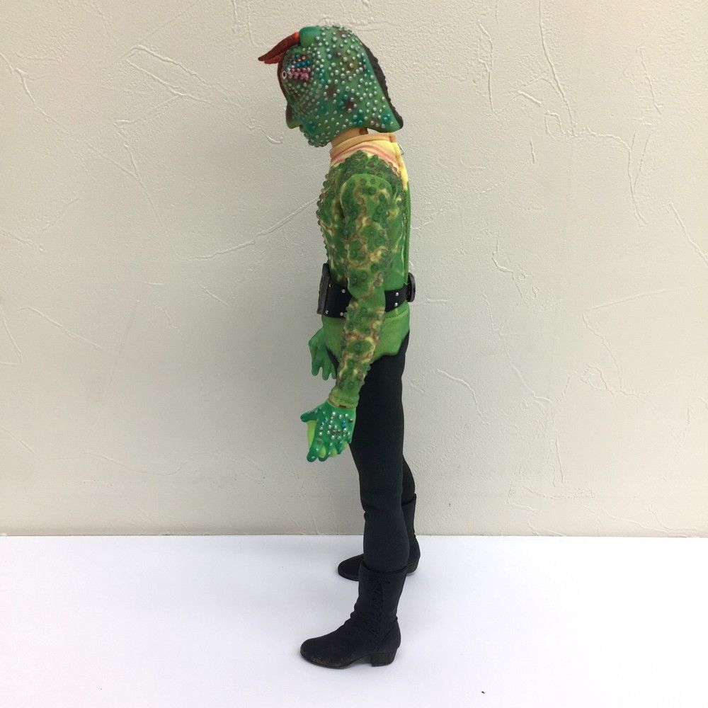 ☆美品 メディコムトイ 死神カメレオン リアルアクション