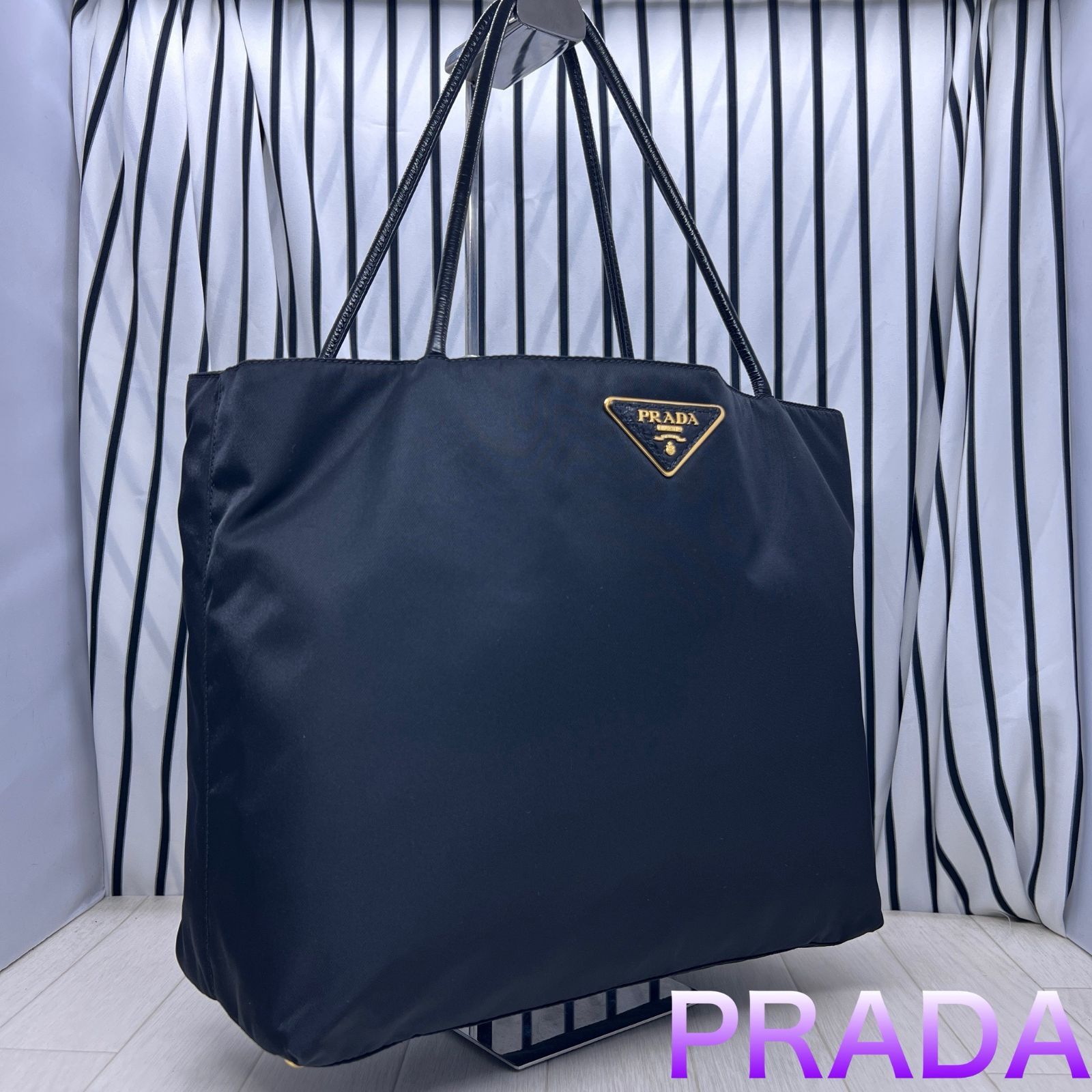 【超美品】PRADA×プラダ A4収納可能金色プレートトートバッグ 超美品】PRADA×プラダ A4収納可能金色プレートトートバッグ