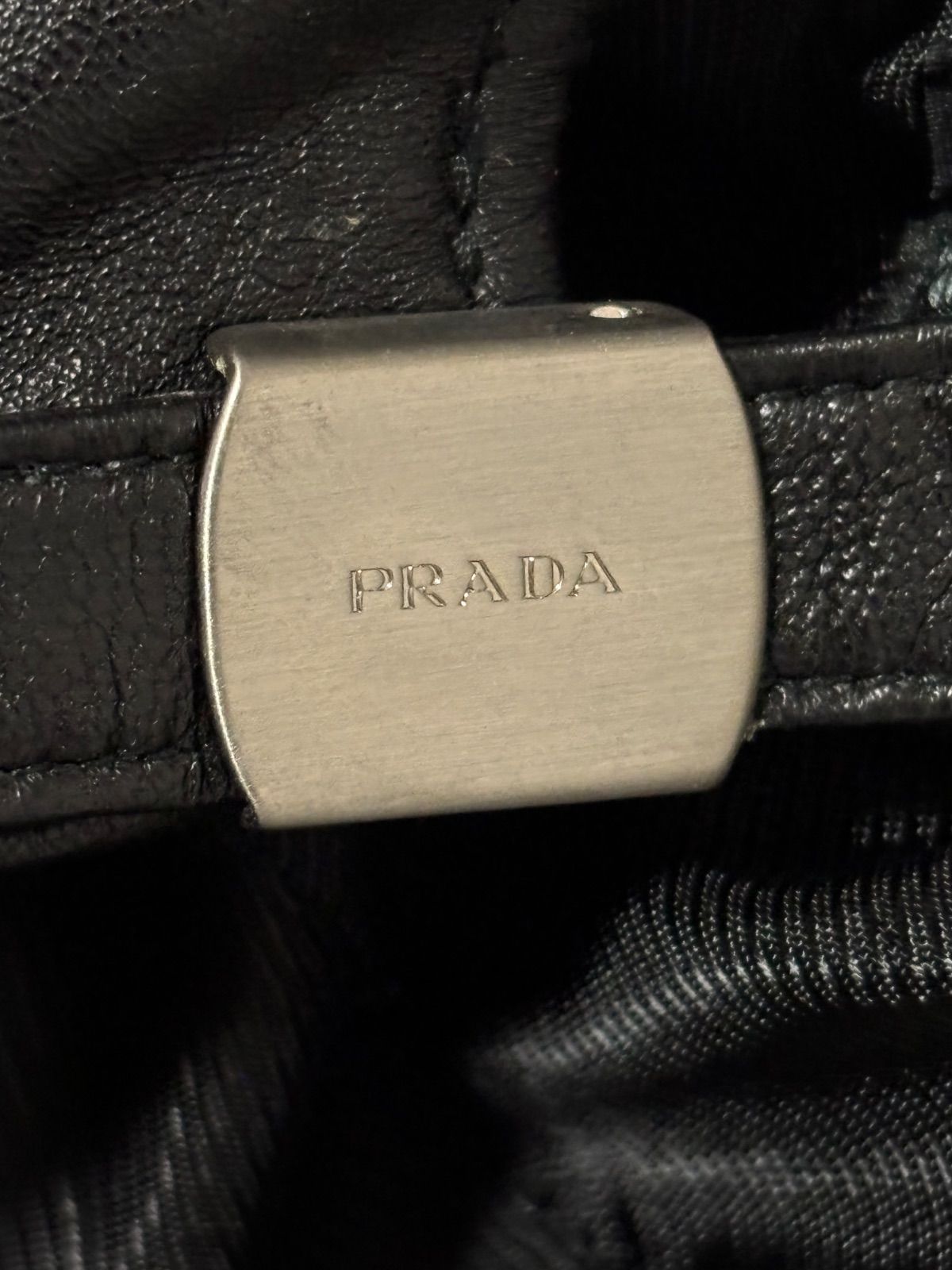 タグ付き PRADA プラダ レザー キャップ NAPPA NERO 帽子
