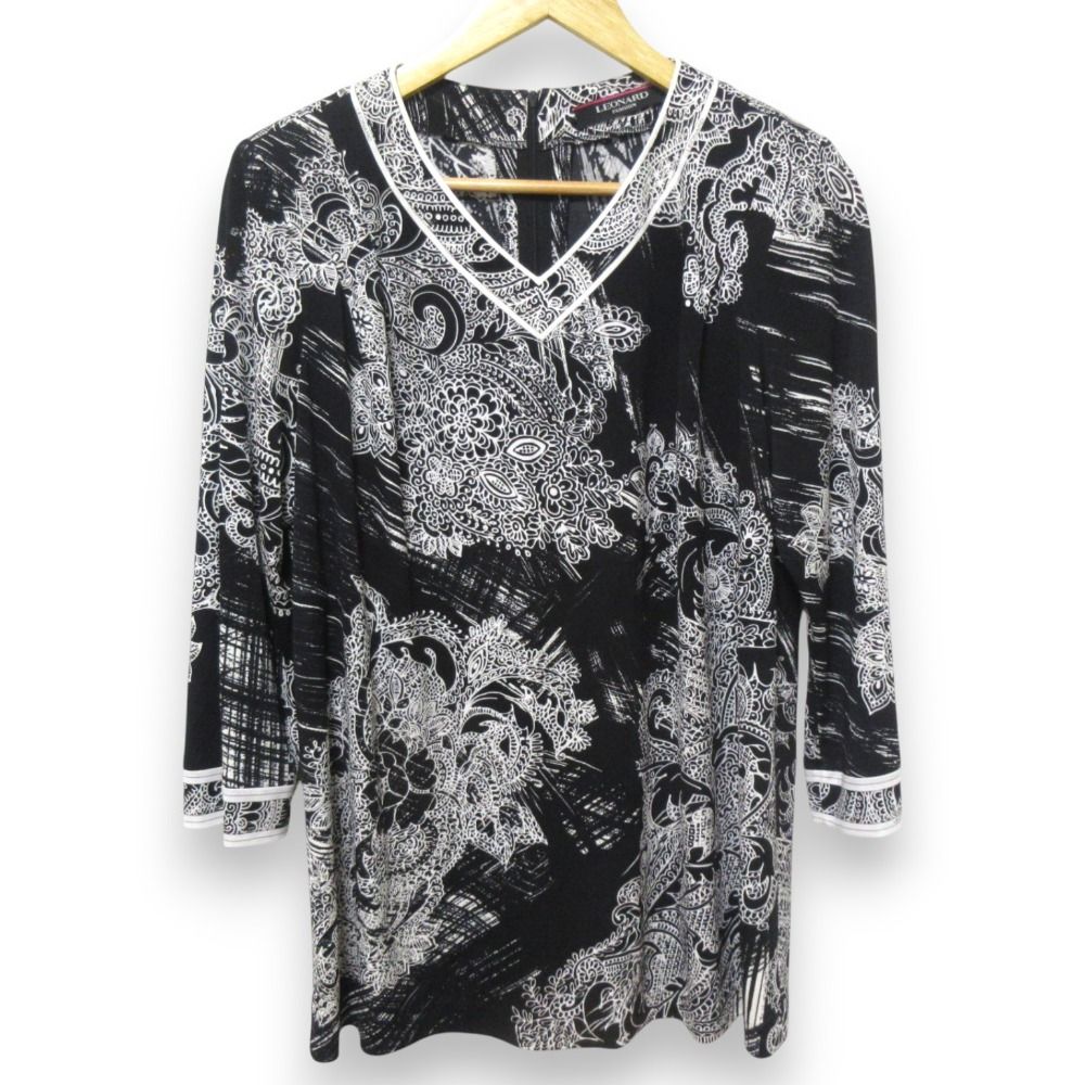 美品 Leonard レオナール ペイズリープリント カンカンストレッチ V