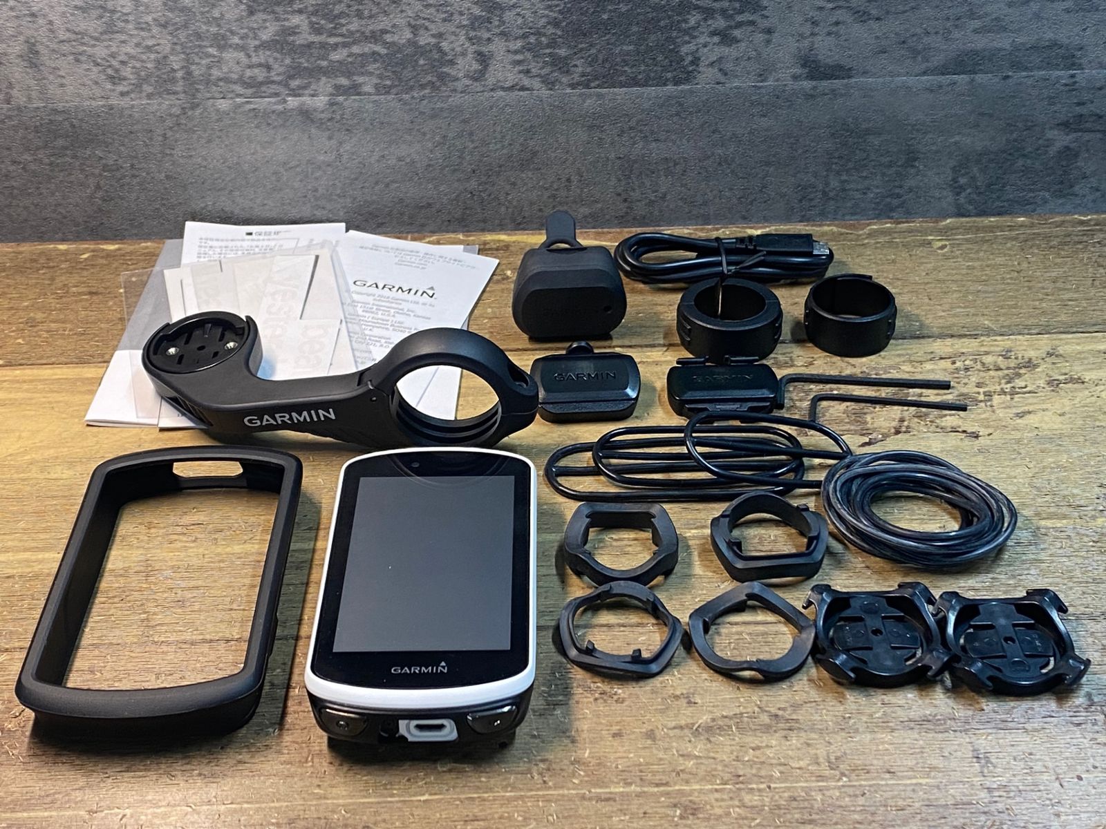 JI313 ガーミン GARMIN EDGE 1030 サイクルコンピューター センサーセット 充電部 カバー