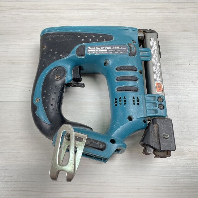 ST110D 充電式タッカ ※動作確認済み マキタ 【中古品】 □K0047426