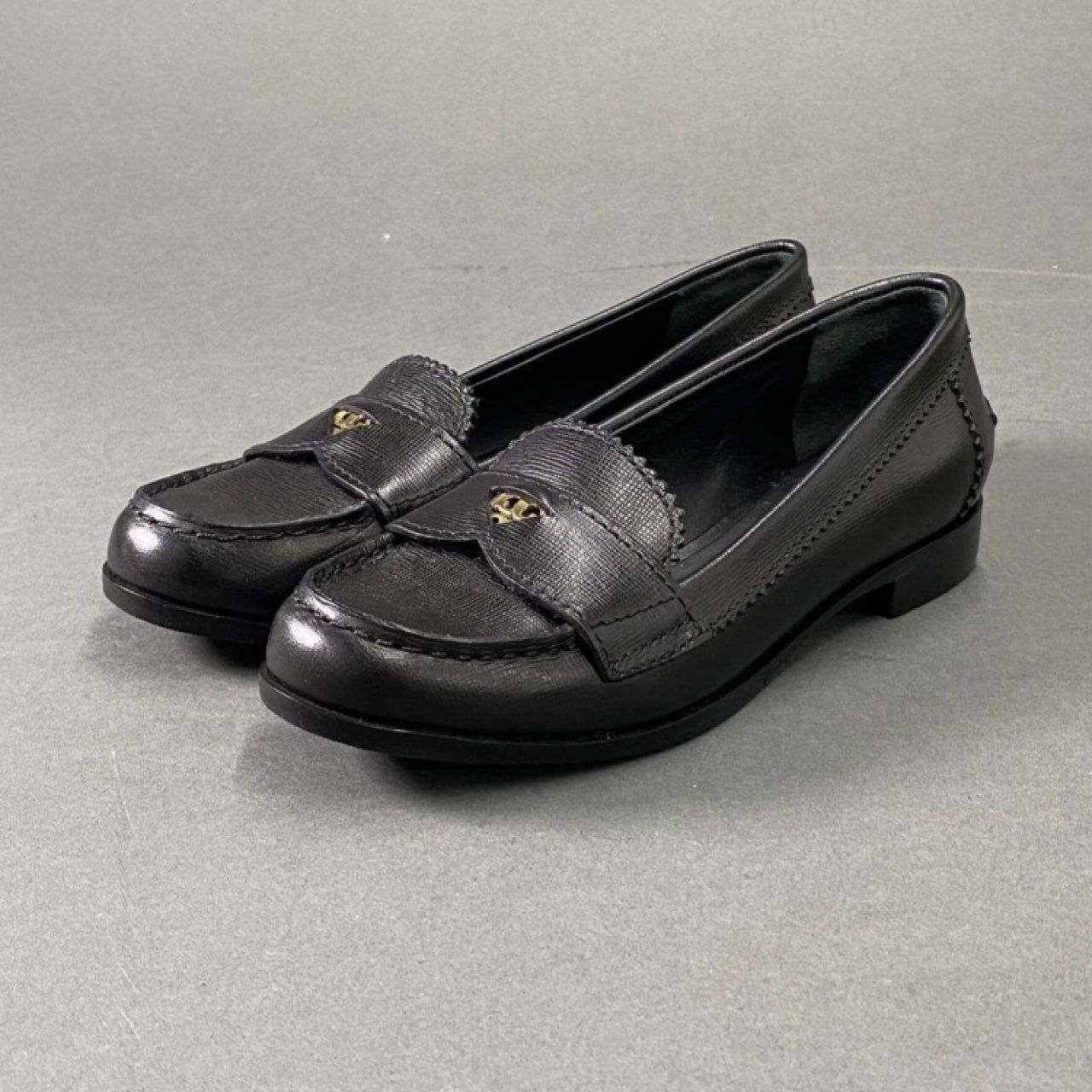 ToryBurchトリバーチ ローファー 革靴(5.5) 【公式通販】