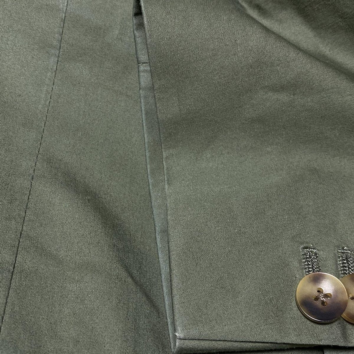 シングルスーツ