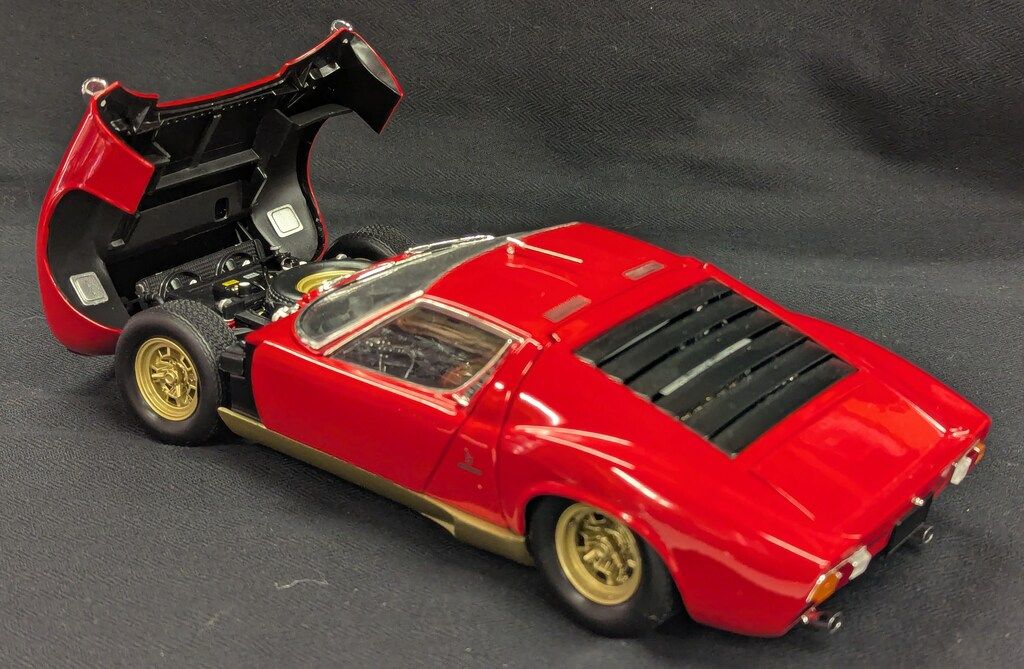 京商 1/18 ランボルギーニ ミウラ P400 SV(Red/Gold) 販売 08317R