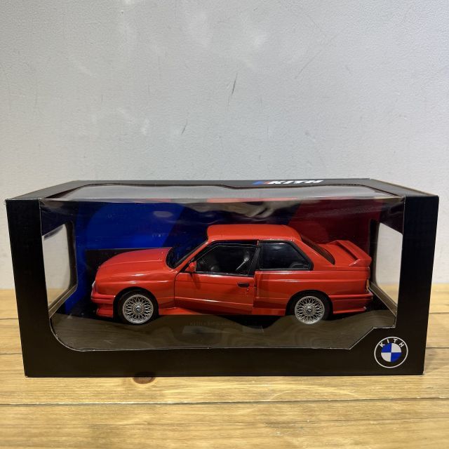 KITH NYC x BMW M3 E30 1/18 DIECAST REPLICA キスニューヨーク