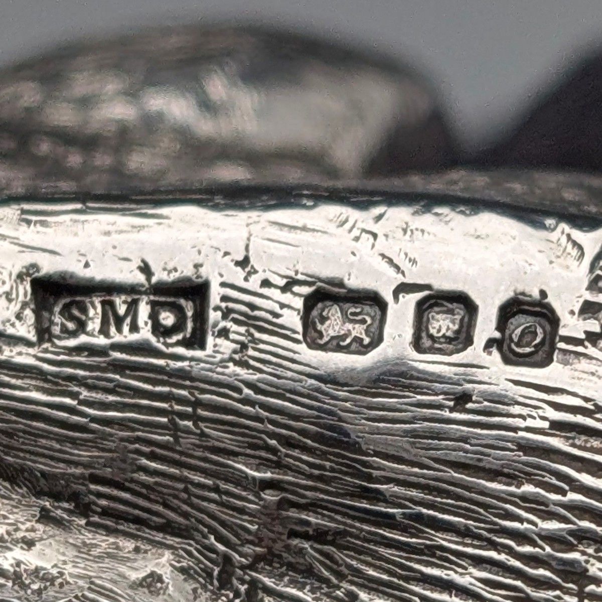 1969年 英国ヴィンテージ 純銀製 プードル フィギュリン 164g SMD 1969年 英国ヴィンテージ 純銀製 プードル フィギュリン 164g