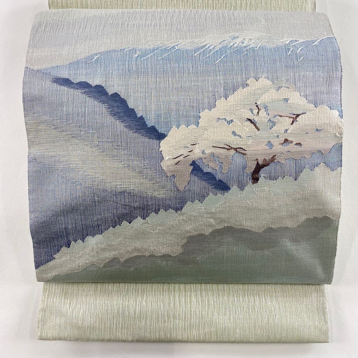 袋帯 秀品 北国の春 北国の春 銀糸 灰緑 お太鼓柄 正絹