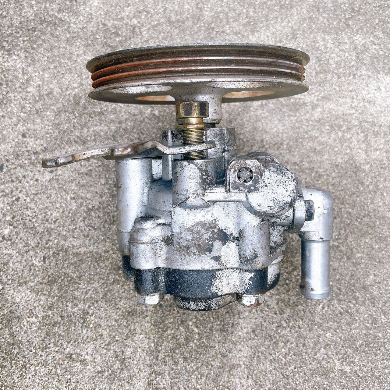 日産 ECR33 R33 スカイライン GT-R RB25DET パワステポンプ パワー 