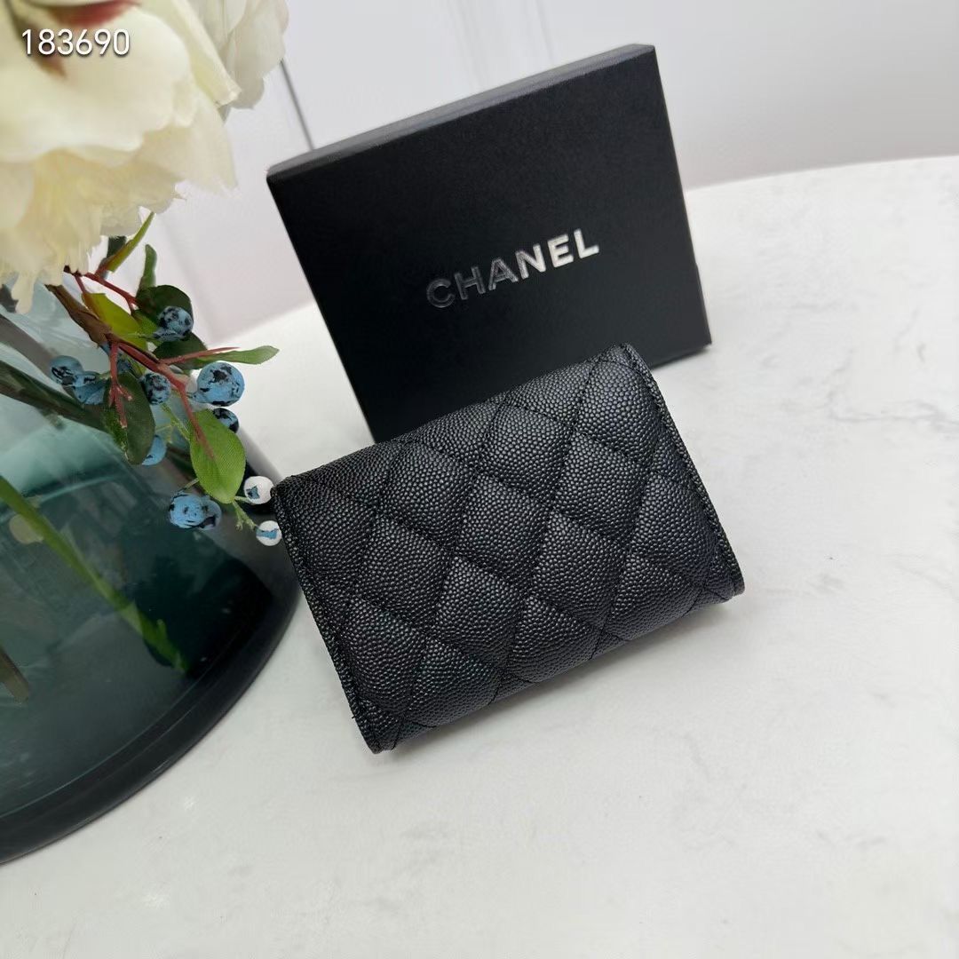 CHANEL キャビアスキン マトラッセ 三つ折り財布 - メルカリ