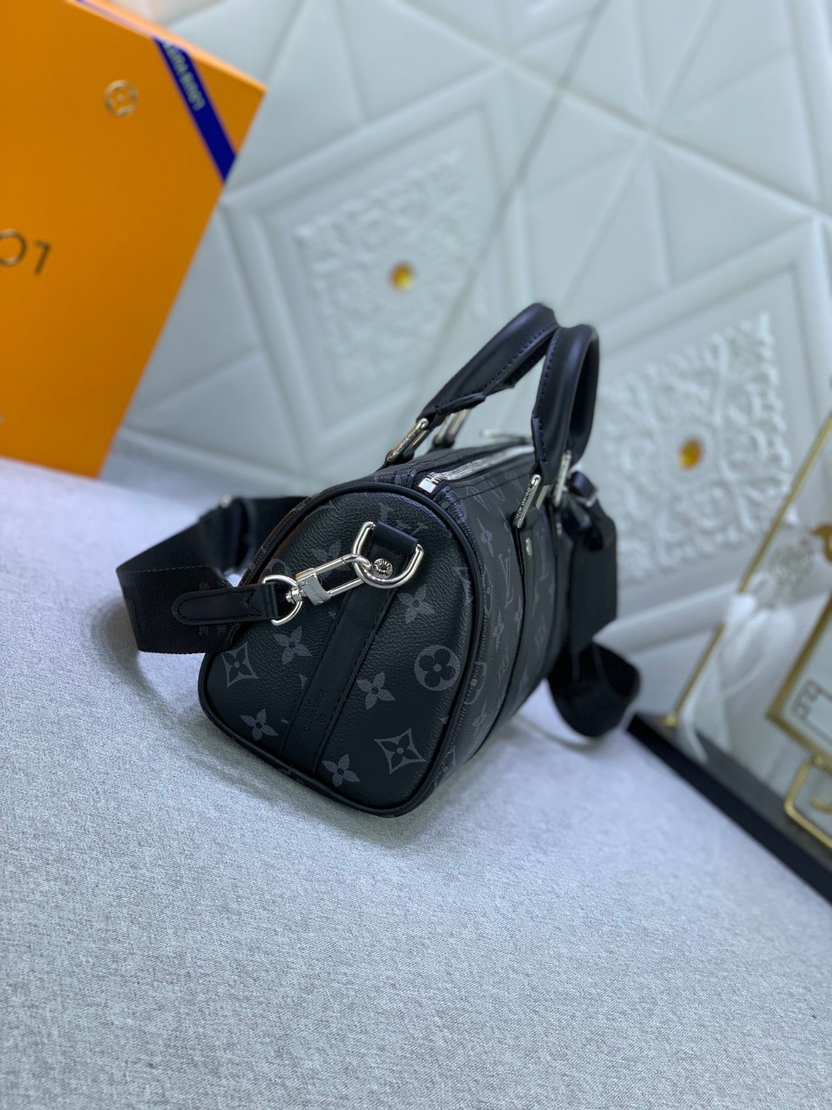 美品 ルイヴィトン LOUIS VUITTON メンズ ショルダーバッグ キーポル バンドリエール M46271