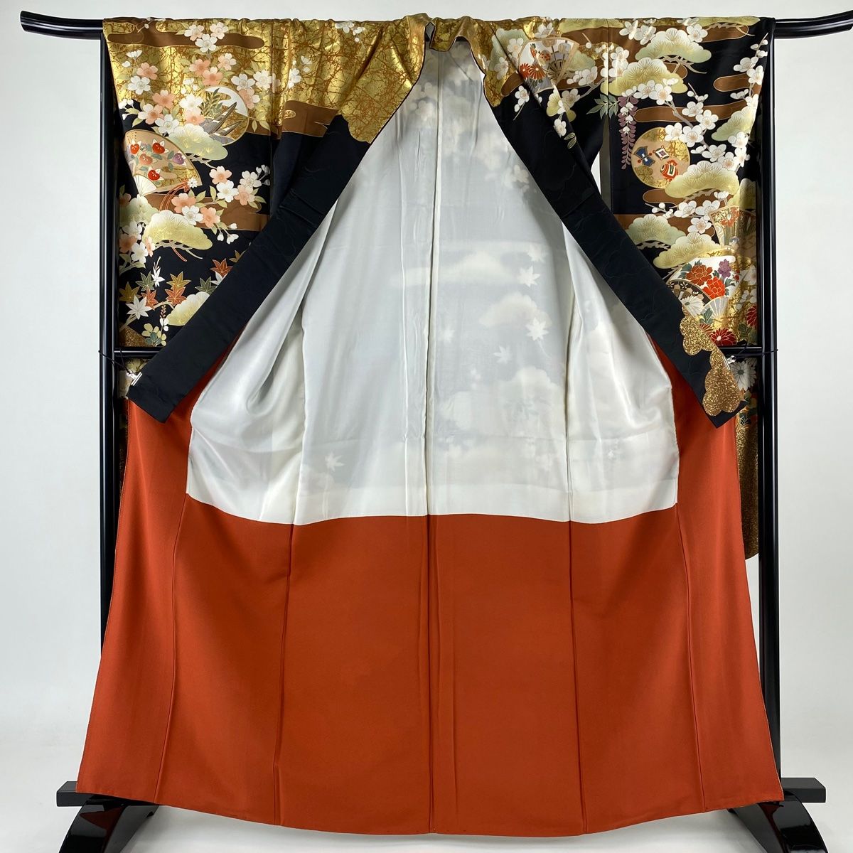 振袖　正絹　黒地　身丈165㎝ 振袖 身丈165cm 裄丈67.5cm L 袷 落款 草花 扇 金彩 黒 正絹