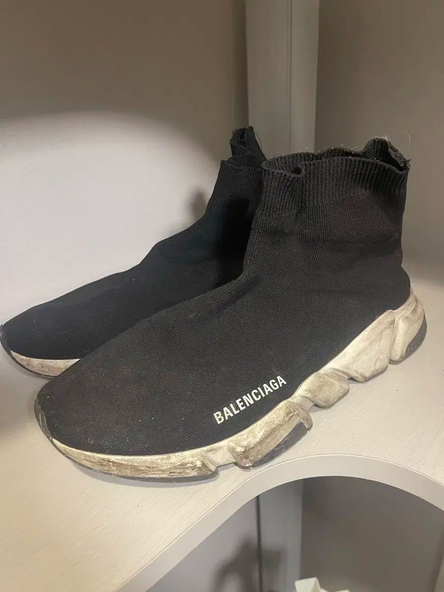 バレンシアガ スピードトレーナー ブラック