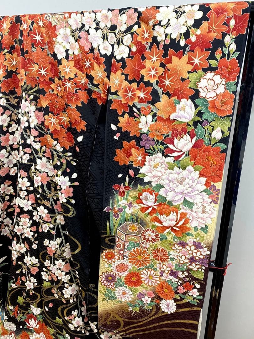 振袖 仮絵羽 舞台衣装 正絹 京友禅 刺繍 金彩 紋意匠 未仕立て品 八掛