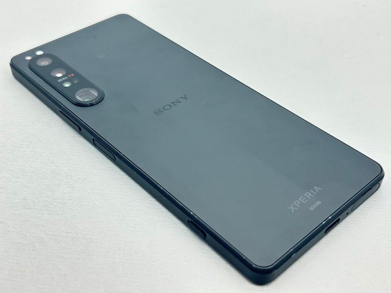 中古】【安心保証】 Xperia 1 IV SOG06[256GB] au 印象深い ブラック