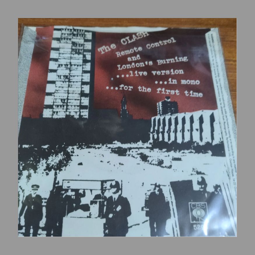 MeTonic☆当時もの☆アナログシングル盤☆The CLASH - メルカリ