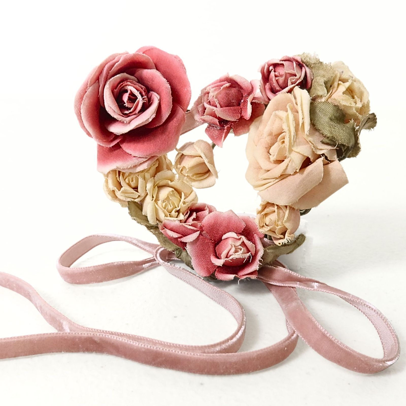 ピンクハウス・ローズリースコサージュ 美品】ピンクハウス系？☆可憐なハート薔薇リース ローズを