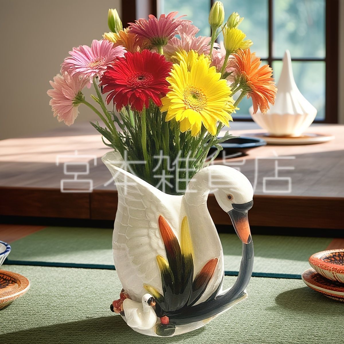 花瓶 花びん セラミック おしゃれ 白鳥型 スワン おしゃれ シンプル インテリア雑貨 花器 生け花 装飾 玄関 リビング ダイニング ギフト 贈り物 オブジェ