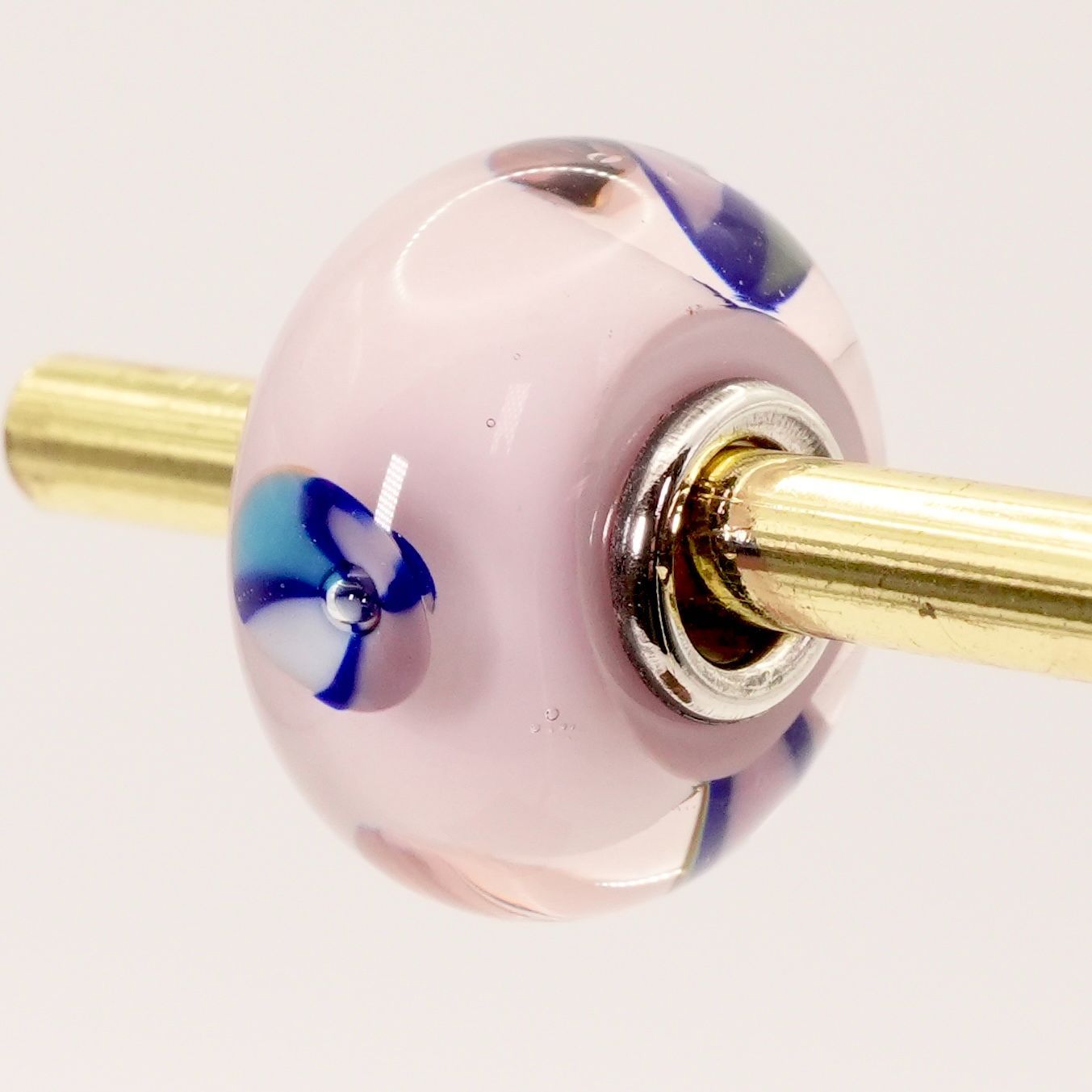 Trollbeads トロールビーズ　オールドピンクプリズム　桃色 トロールビーズ ピンク ビーズ 完売品 trollbeads /25-840
