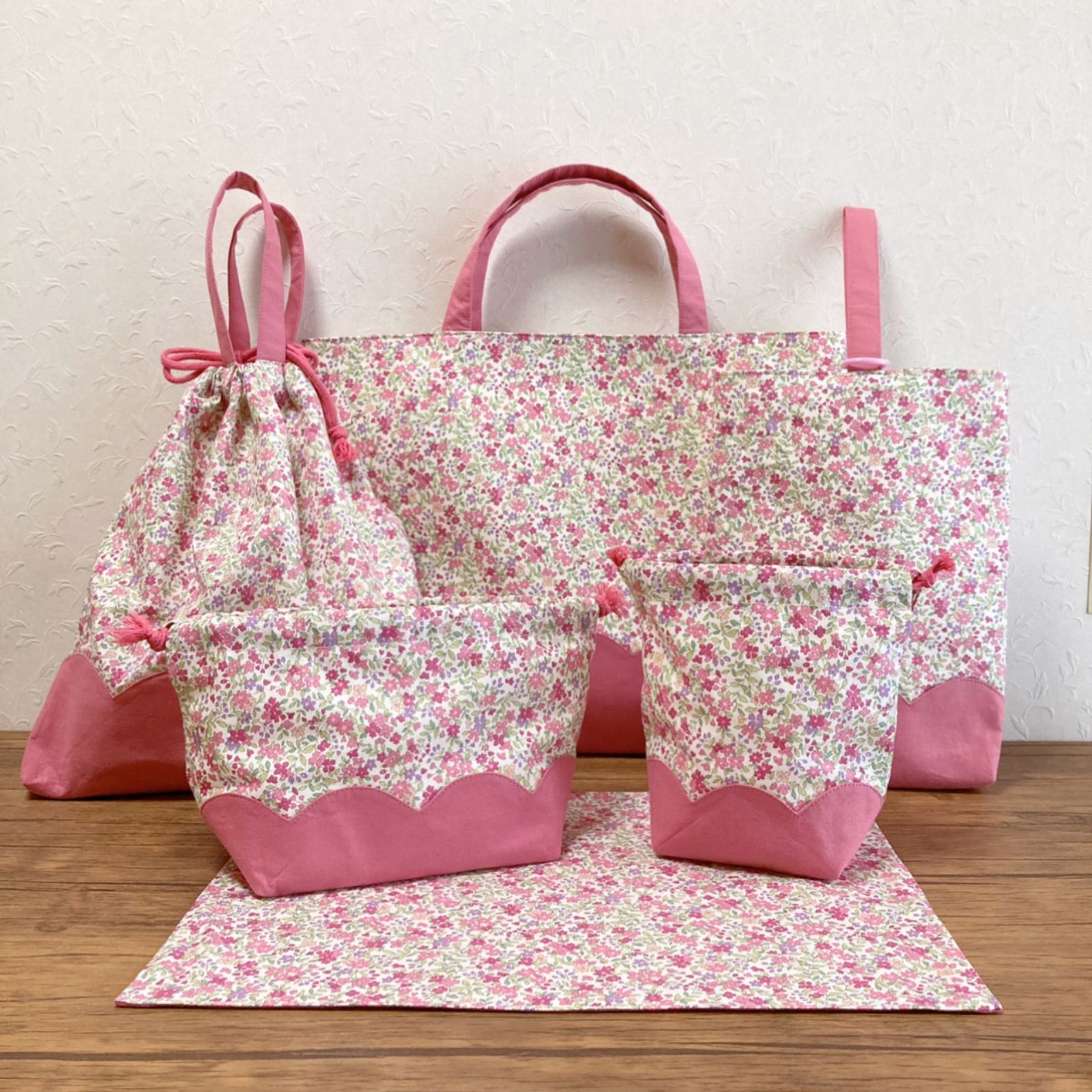 ☆ファミリアスヌーピー☆収納バッグ付き レジャーシート☆50年代