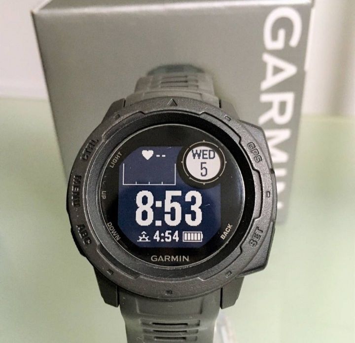 ☆稼動品☆GARMIN ガーミン☆INSTINCT☆タフネス GPSウォッチ☆MIL-STD