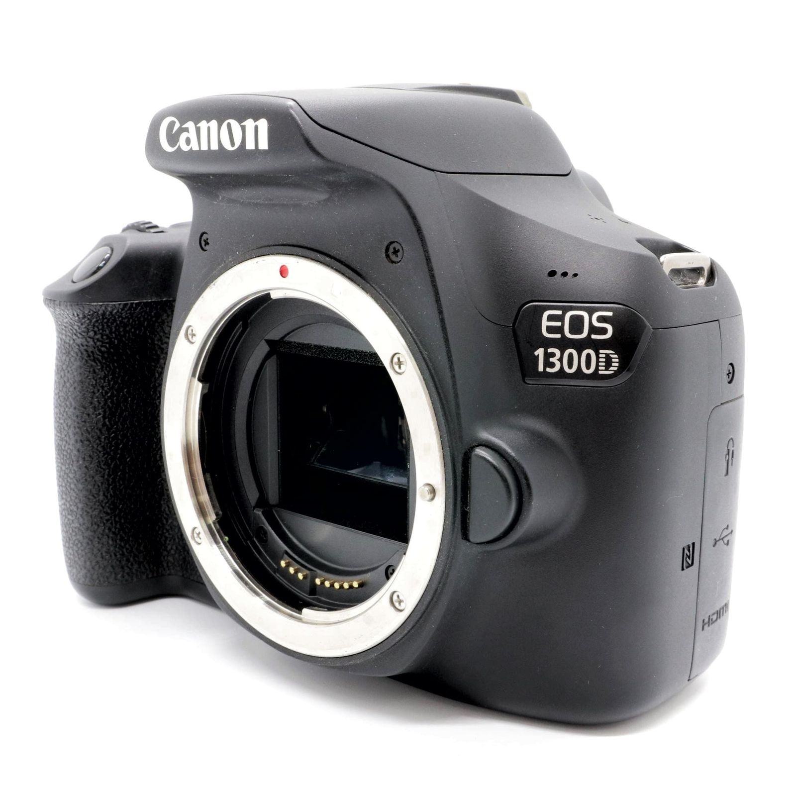 □美品□キャノン EOS 1300D 海外モデル Kiss x80 同等品 ミラーレス一眼