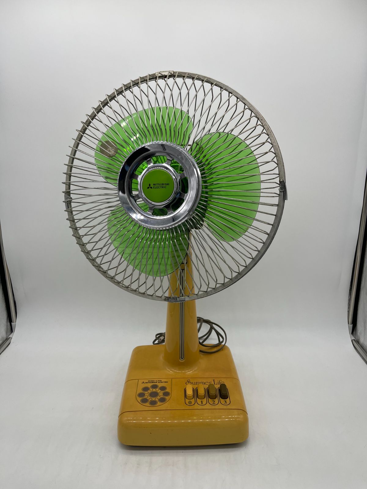【大人気】MITSUBISHI ELECTRIC 昭和レトロ 扇風機 緑色 Yahoo!オークション -「三菱レトロ扇風機」の落札相場・落札価格