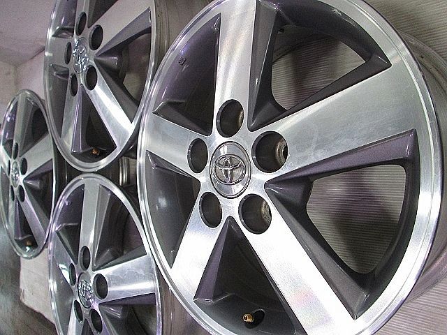 トヨタ純正トヨタ純正15インチ 5穴-114.3装着車種ノア 装着車種ノア エスティマ エスクァイア ヴォクシー アイシス
