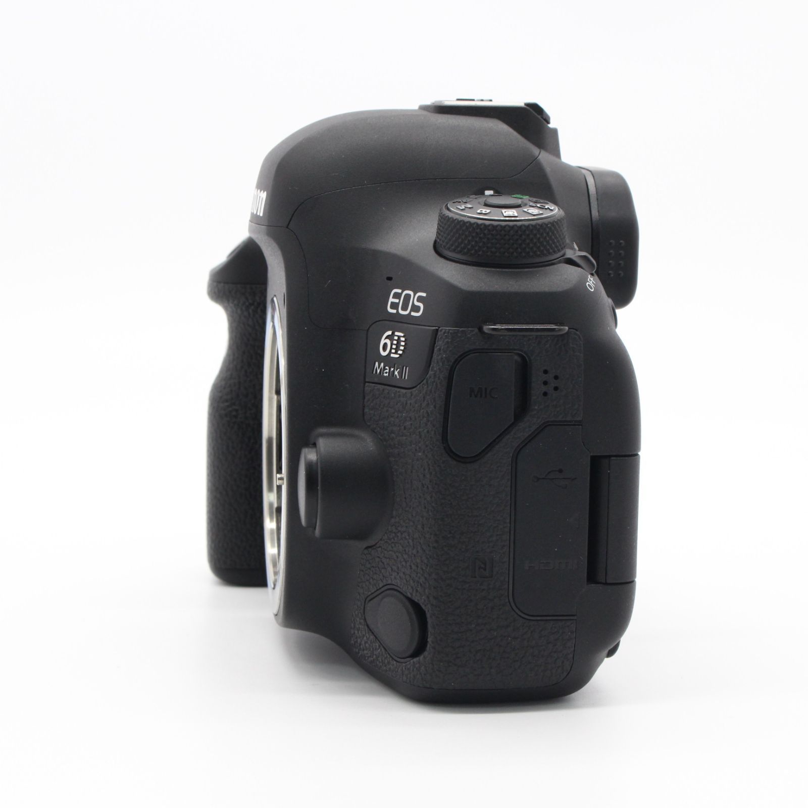 ☆極上品☆ショット数8,059☆Canon EOS 6D Mark II ボディ - メルカリ