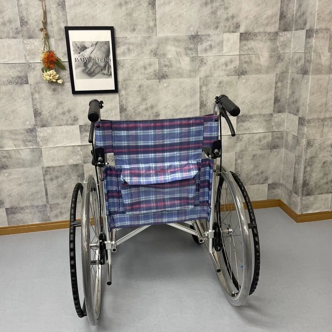 Miki 超軽量 自走型 車椅子 M-43KDB/SP 中古 介護用品 中古車椅子 