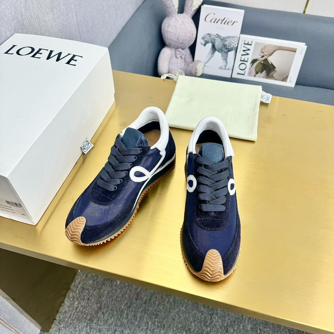 ロエベ LOEWE サイズ表記「37」23.5センチ ホワイトレザー