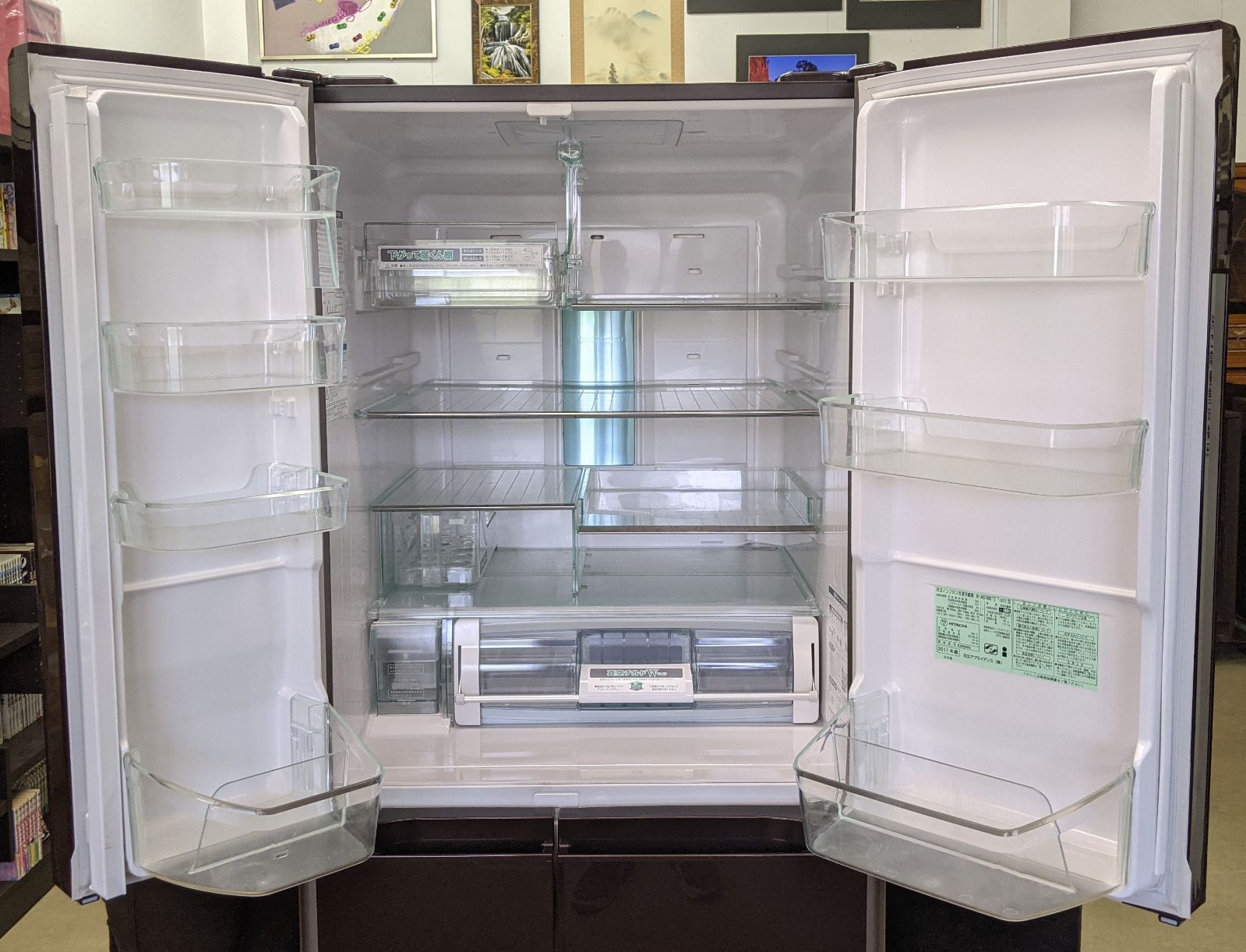 日立ノンフロン冷凍冷蔵庫(6ドア/R-A5700-1 XT型/2011年製) - 住まいの
