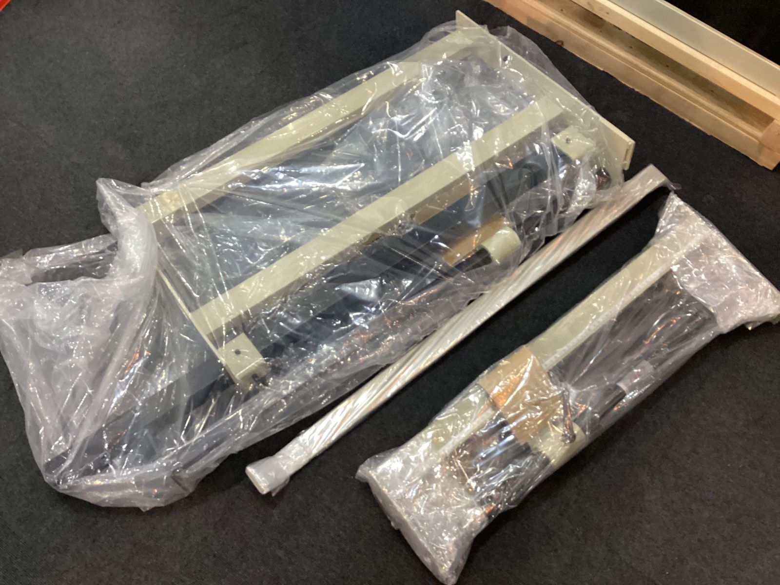 店頭引取 引き取り 補足事項必読 マキタLT610 スライドマルノコ盤 255㎜刃物径 ３８㎜切断圧 1820㎜最大挽き割り長さ イ-101 HRDEVELOPMENT_JP