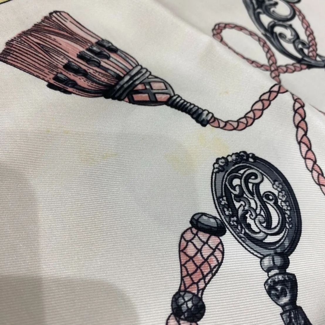 HERMES エルメス カレ90 LES CLES スカーフ - メルカリ