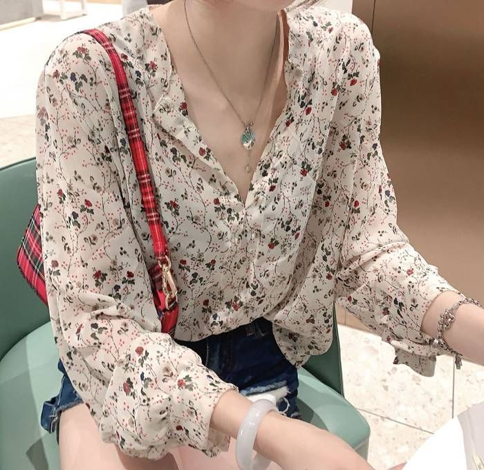 ブラウス シフォン ボリューム袖 レディース シフォンブラウス 花柄 長袖 薄手 エレガント 上品 華やか 二の腕カバー トップス 柄 オフィス シフォンブラウス シアー トップス シャツ レディース 長袖