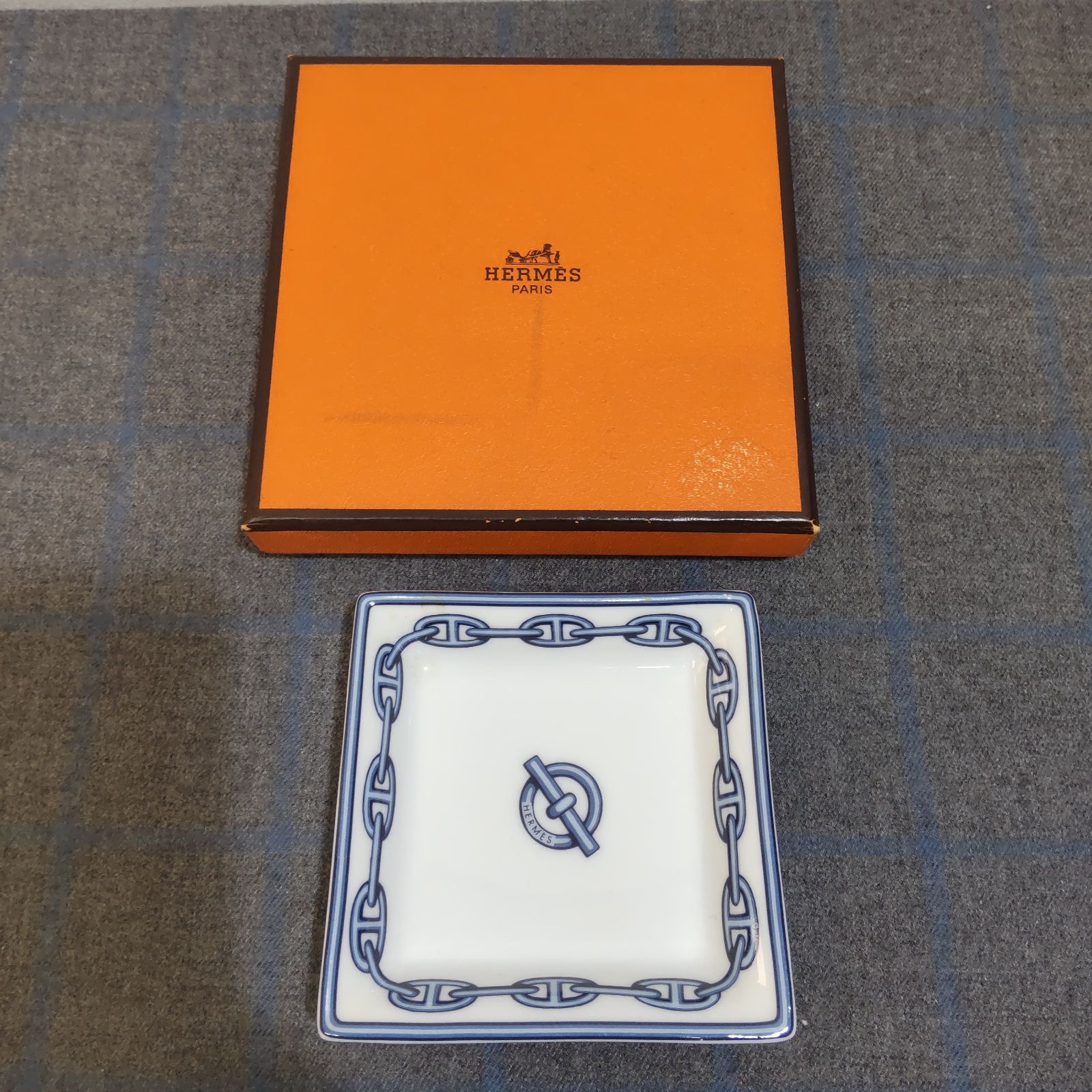 HERMES エルメス シェーヌダンクル 角皿 アクセサリートレイ アッシュ