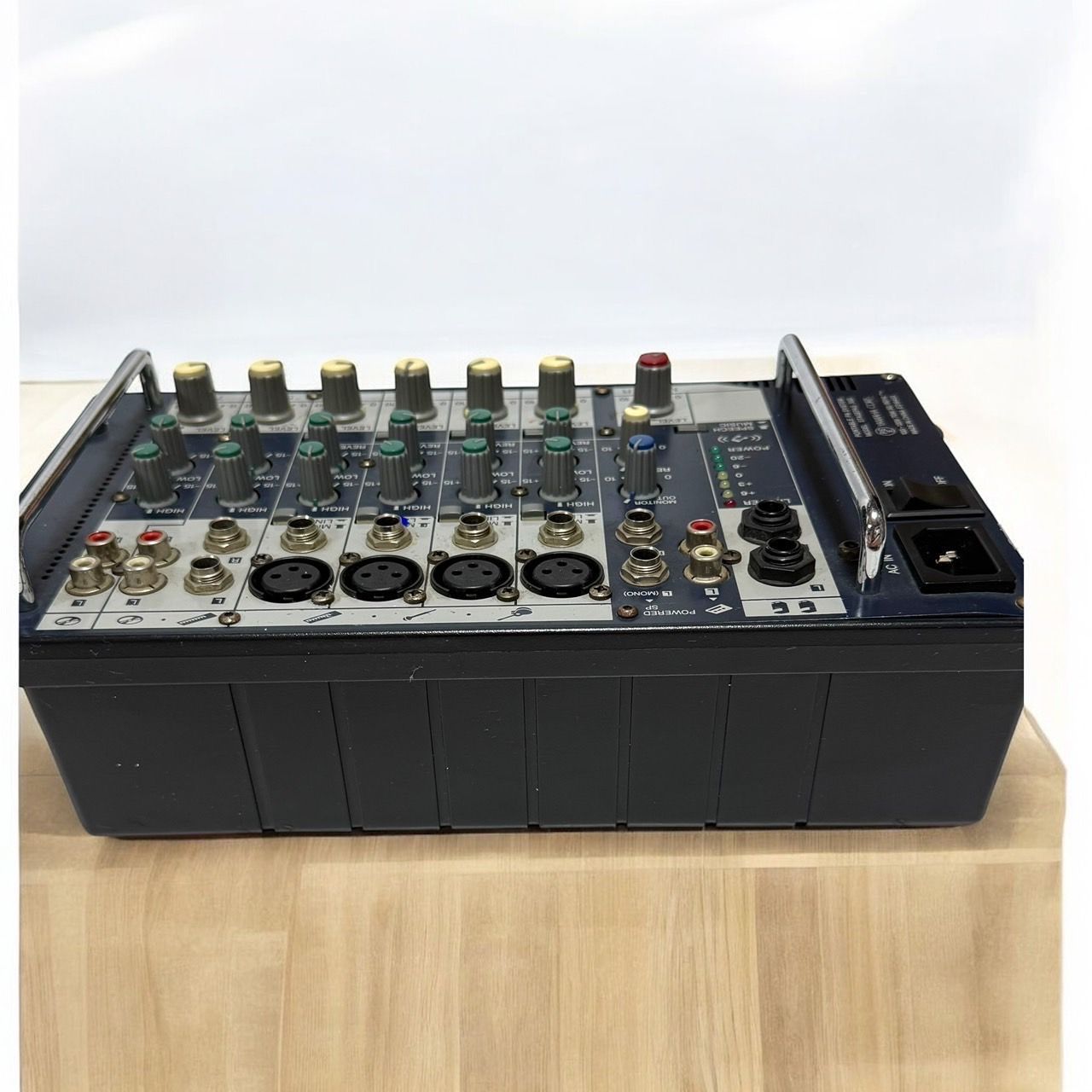 ☆動作品 YAMAHA ヤマハ ポータブル PAシステム STAGEPAS300