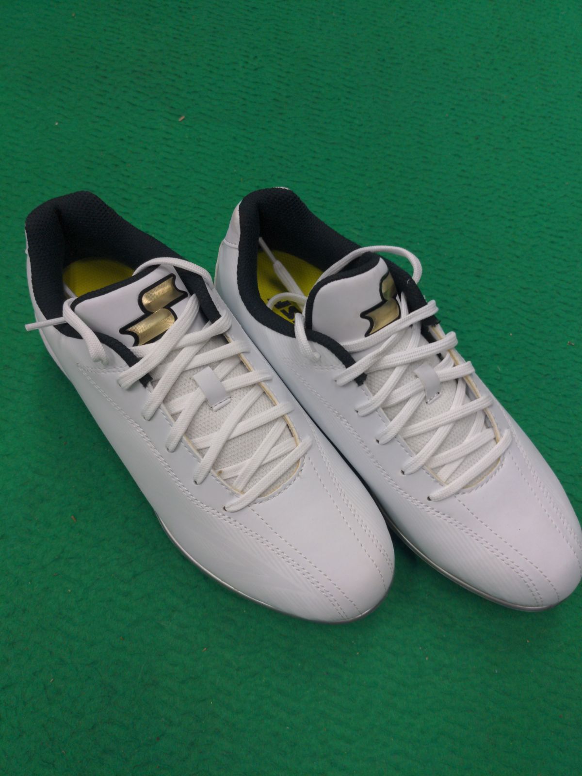 新品HERMES エルメス　スニーカー　デイ　36.5サイズ　ピンクゴールド金具 新品HERMES エルメス スニーカー デイ 36.5サイズ ピンクゴールド金具