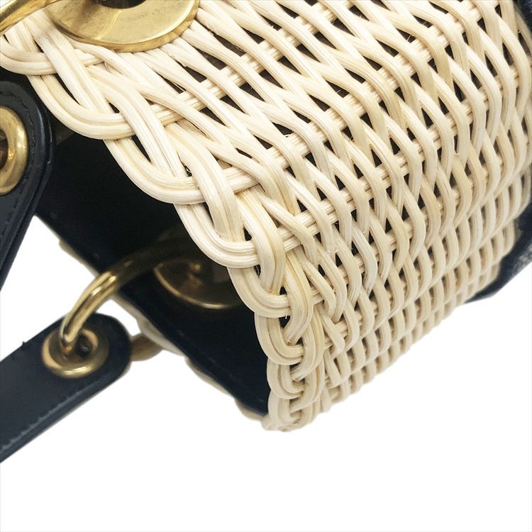 Christian Dior クリスチャンディオール Lady Dior Medium  