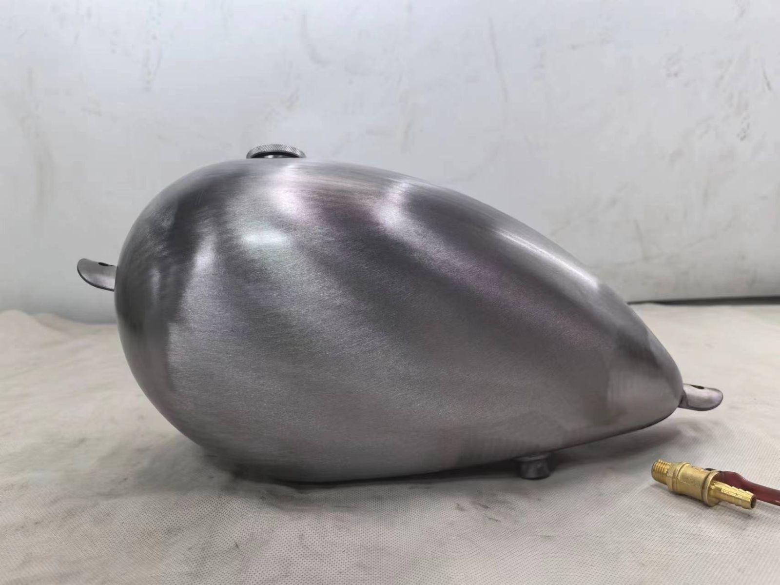 T-171 5L ハーレー 汎用 ナロー ピーナッツタンク カスタム