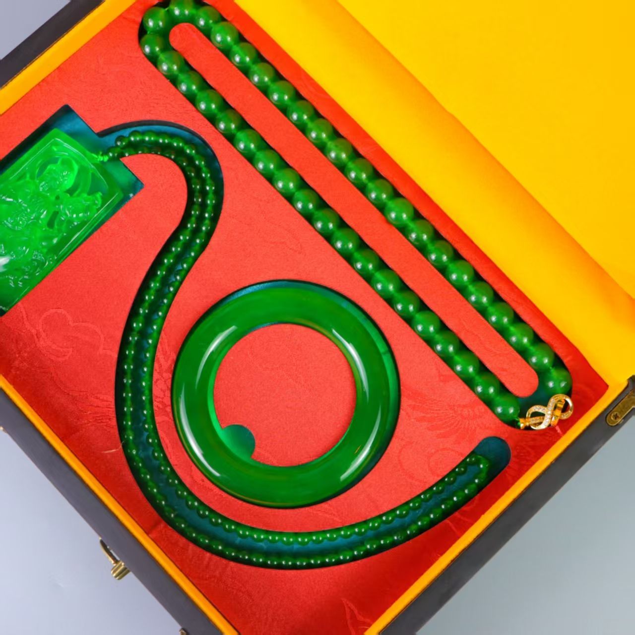 アクセサリ 置物