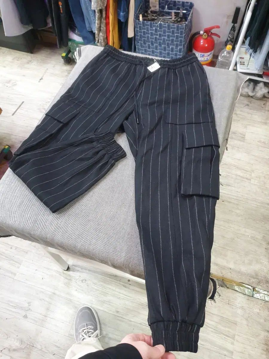 JUUN.J コットンカーゴパンツ 44 ブラック JUUN.J コットンカーゴパンツ 44 ブラック - メルカリ
