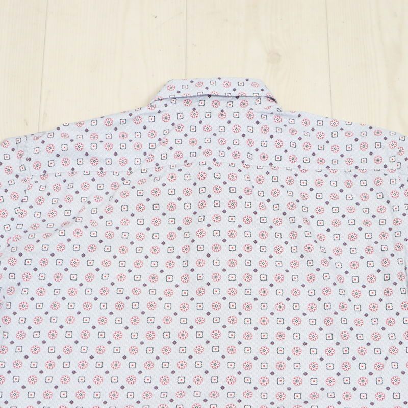 長袖メンズシャツ