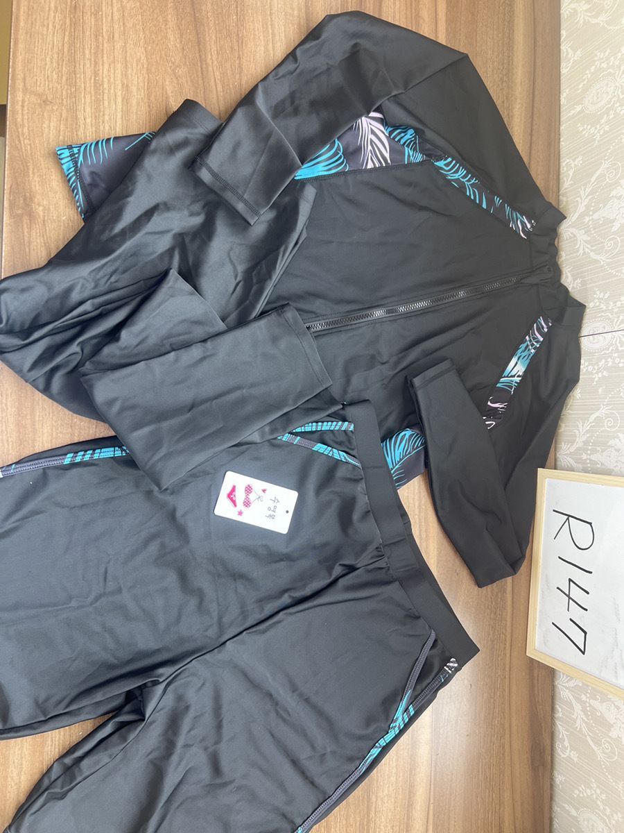 [foveitaa] ラッシュガード フィットネス水着 上下 セット 長袖 前開き レギンス サーフパンツ 3点セット UVカット 吸汗 速乾 2XL 管理：R147