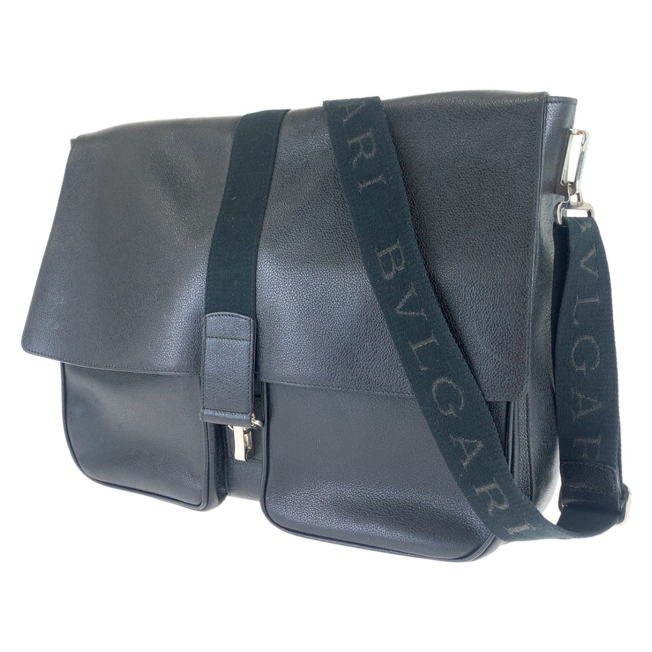 ブルガリ BVLGARI ウィークエンド ロゴ ポシェット カバン くわしく 