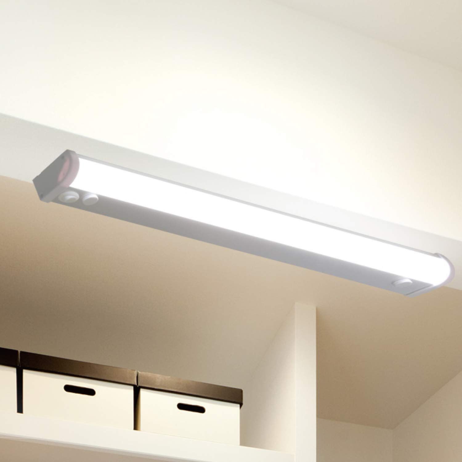 山善 LED キッチンライト 多目的灯 近接センサー LEDライト 照明器具 工事不要 電源プラグ付き 1170lm 幅60.4cm LT-C13N