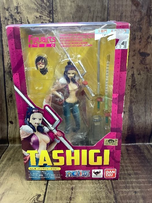D2g 未開封保管品 ONE PIECE ワンピース Figuaets ZERO フィギュアーツゼロ TASHIGI たしぎ パンクハザードver.